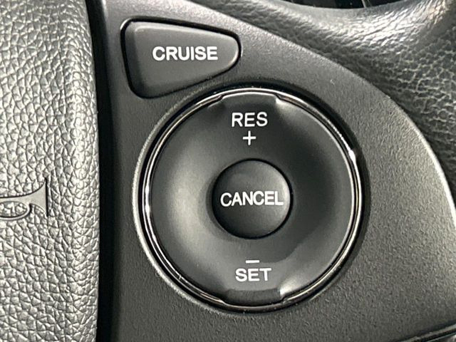 �y�N���[�Y�R���g���[���z�������H�����N���N���s�B�A�N�Z���𗣂��Ă���葬�x�ő��s���ł��A�������^�]���̕��S���y��!�����E�������ȒP�ȃX�C�b�`����Œ����ł��܂��B