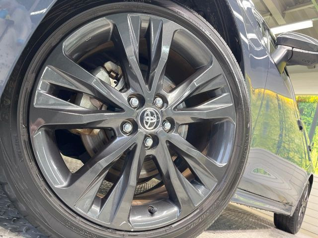 �y����17�C���`�A���~�z�C�[���z�O�ςɃ}�b�`���������A���~�z�C�[���𑕒����Ă���܂��B�e��ЊO�A���~�z�C�[����A�X�^�b�h���X�^�C�����戵�����Ă���܂��B���񂲑��k����������