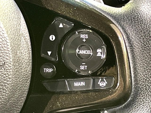 �y�A�_�v�e�B�u�N���[�Y�R���g���[���z�������H�ł̒��������s���y��!!�����ő��x��ۂN���[�Y�R���g���[�����A�Փˌy���V�X�e���ƘA�g���A�O���̎ԗ������m���ĎԊԂ�ۂ悤�ɑ��x���߂��Ă���܂�!!