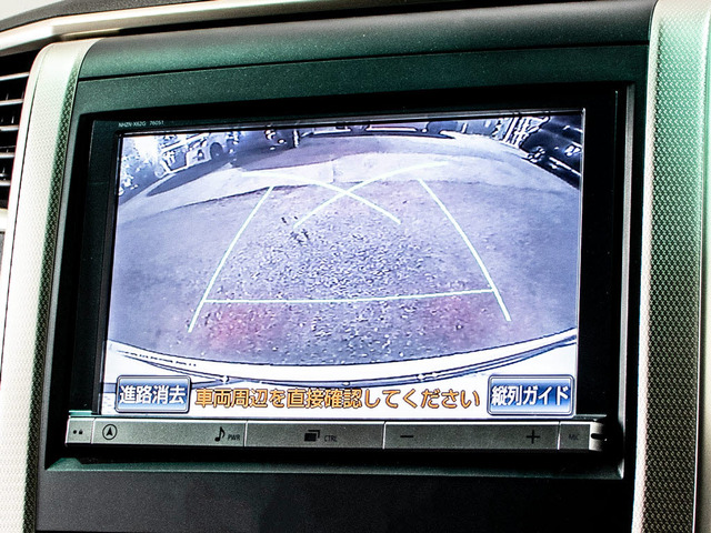 ★カラーバックモニター★車両後方を映す安心装備!車庫入れをサポートいたします