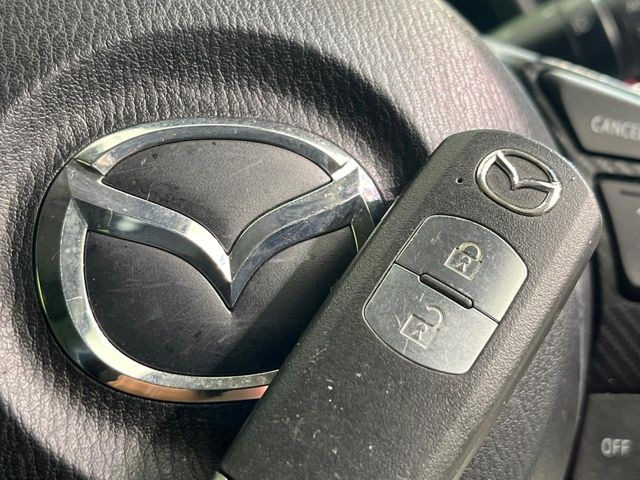 �y�A�h�o���X�g�L�[�z�J�o����|�P�b�g�ɓ��ꂽ�܂܂ł��h�A�̎{���E�������\�ȃX�}�[�g�L�[�𑕔��B�G���W���̃I���E�I�t�����J�M�����o���K�v����������Ƃ��Ă��֗��ł���