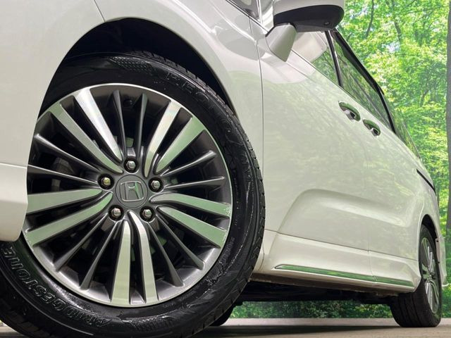 �y����17�C���`�A���~�z�C�[���z�O�ςɃ}�b�`���������A���~�z�C�[���𑕒����Ă���܂��B�e��ЊO�A���~�z�C�[����A�X�^�b�h���X�^�C�����戵�����Ă���܂��B���񂲑��k����������