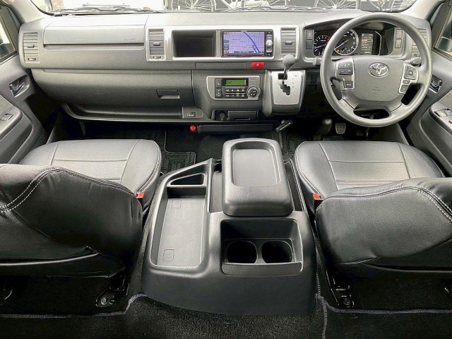 ハイエース2.7 GL ロング ミドルルーフ 4WD