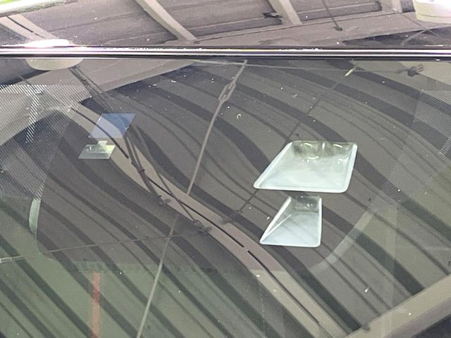 �yi-ACTIVESENSE�z���s���ɑO���̎ԗ�����F�����A�Փ˂������Ȏ��͌x��ƃu���[�L�ŏՓˉ���Ɣ�Q�y�����A�V�X�g�B�����S�Ƀh���C�u�����y���݂��������܂��B