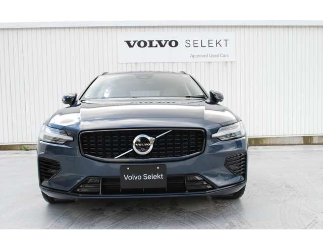 V60ウルトラ T6  AWD プラグインハイブリッド 4WD