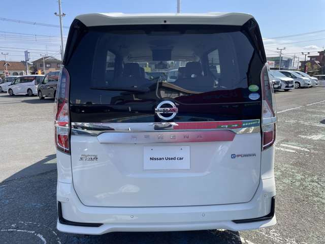 セレナ1.2 e-POWER ハイウェイスターV