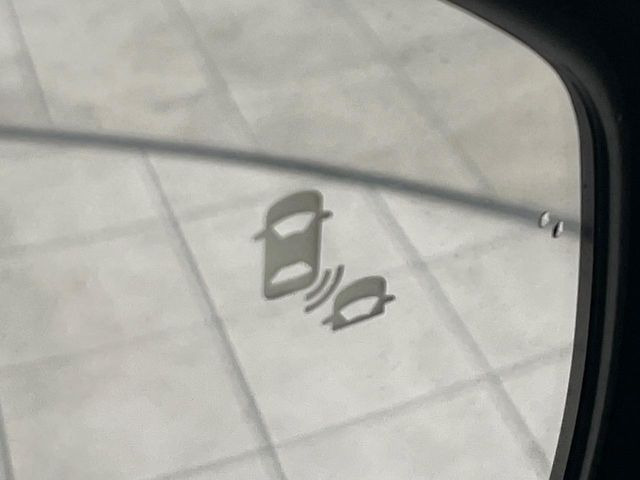 �y�u���C���h�X�|�b�g�C���t�H���[�V�����z���s���A�h�A�~���[�̎��p�ɂȂ�₷���ӏ��Ɍ㑱�Ԃ��ڋ߂���ƃT�C�h�~���[�t�߂Ɍx����\���A�h���C�o�[�ɒ��ӊ��N�����Ă���܂��B