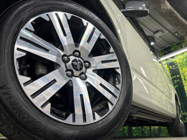 �y����18�C���`�A���~�z�C�[���z�O�ςɃ}�b�`���������A���~�z�C�[���𑕒����Ă���܂��B�e��ЊO�A���~�z�C�[����A�X�^�b�h���X�^�C�����戵�����Ă���܂��B���񂲑��k����������