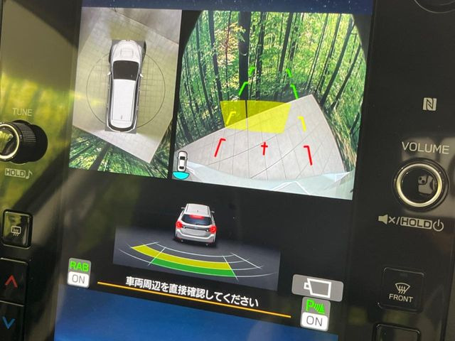 �y�}���`�e���C�����j�^�[�z�Ԃ̃t�����g��T�C�h�̃J�����摜�𓯎��Ƀ��j�^�[�\�����邱�ƂŁA���H�⋷�����𑖍s���ł����͂̏󋵊m�F���ł����S!�{�iSUV�ɂ��ꂵ�������ł���