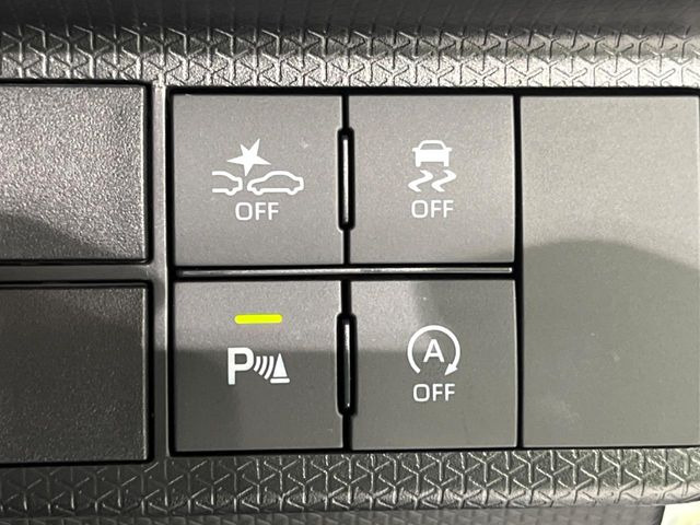 �y�X�}�[�g�A�V�X�g�z���s���ɑO���̎ԗ�����F�����A�Փ˂������Ȏ��͌x��ƃu���[�L�ŏՓˉ���Ɣ�Q�y�����A�V�X�g�B�����S�Ƀh���C�u�����y���݂��������܂��B