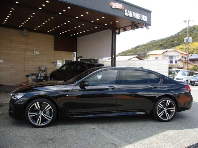 左H・純正ナビ・全方位M・フルセグ・リヤエンタ・サンルーフ・黒革ベンチレーション・マッサージシート・全ドアイージークローズ・Pトランク・純正20AW・革巻きH・パドルシフト