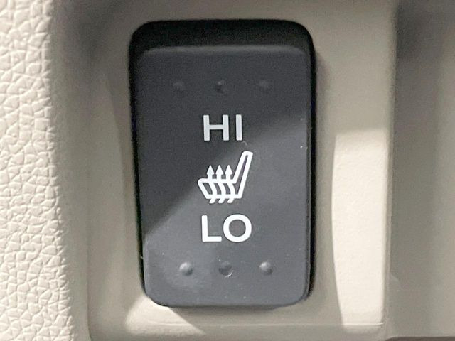 �y�V�[�g�q�[�^�[�z�������ɏd�󂷂�V�[�g�q�[�^�[!�G�A�R����葁�����܂��Ă����̂Ŋ�����̐l�����S�ł��ˁ�G�A�R���̉����͊������邩����A�Ƃ������ɂ����������߂ł��B