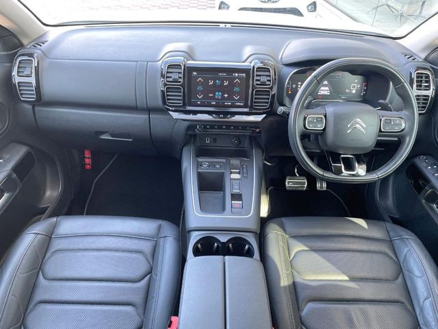 C5エアクロスSUVシャイン パック ブルーHDi ディーゼル