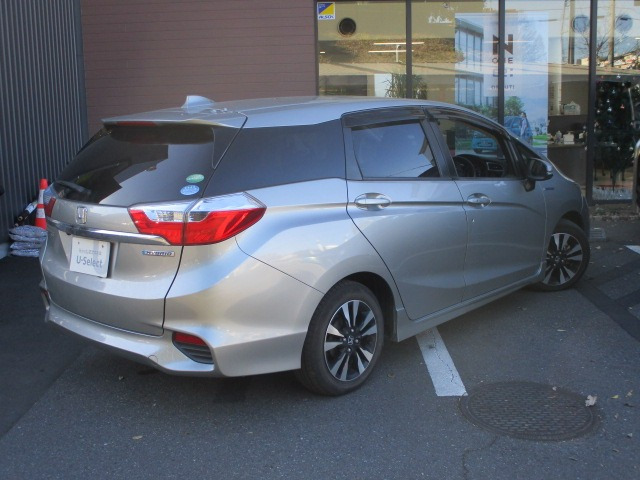 シャトル1.5 ハイブリッド X