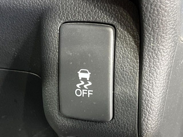 �y������h�~���u�z�ԗ��̉���������m����ƁA�����I�Ɏԗ��̐i�s������ۂ悤�Ɏԗ��𐧌䂵�܂��B�J�̓��ȂǊ���₷���H�ʏ󋵂ł����S�ȉ^�]���\�ł��B