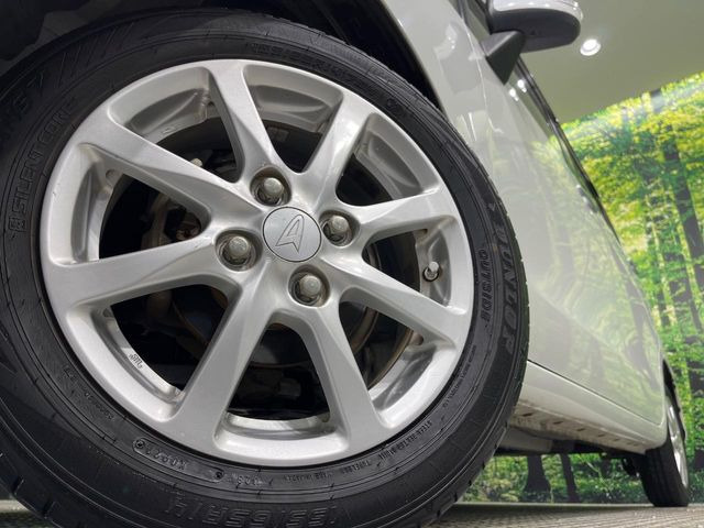 �y����14�C���`�A���~�z�C�[���z�O�ςɃ}�b�`���������A���~�z�C�[���𑕒����Ă���܂��B�e��ЊO�A���~�z�C�[����A�X�^�b�h���X�^�C�����戵�����Ă���܂��B���񂲑��k����������