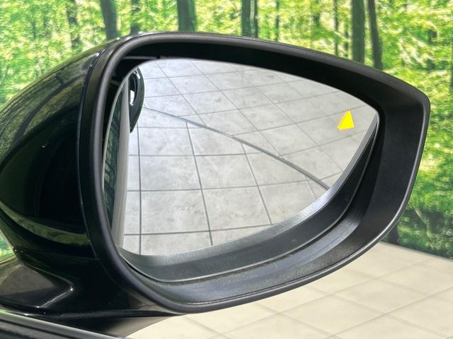 �y�u���C���h�X�|�b�g���j�^�����O�z���s���A�h�A�~���[�̎��p�ɂȂ�₷���ӏ��Ɍ㑱�Ԃ��ڋ߂���ƃT�C�h�~���[�t�߂Ɍx����\���A�h���C�o�[�ɒ��ӊ��N�����Ă���܂��B