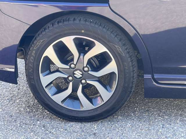 ���Ђ́A���q���܂̃j�[�Y�ɂ������o����悤�A�L�x�ȎԎ����葵���Ă���܂��B����芷���̍ۂ��A����A��낵�����肢�������܂��B