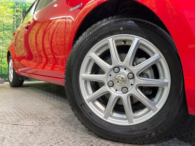 �y�A���~�z�C�[���z�O�ςɃ}�b�`�����A���~�z�C�[���𑕒����Ă���܂��B�e��A���~�z�C�[����A�X�^�b�h���X�^�C�����戵�����Ă���܂��B���񂲑��k����������