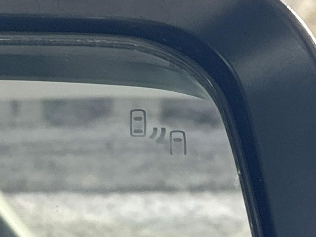 �y�u���C���h�X�|�b�g���[�j���O�z���s���A�h�A�~���[�̎��p�ɂȂ�₷���ӏ��Ɍ㑱�Ԃ��ڋ߂���ƃT�C�h�~���[�t�߂Ɍx����\���A�h���C�o�[�ɒ��ӊ��N�����Ă���܂��B