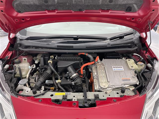 ノート1.2 e-POWER X ブラックアロー