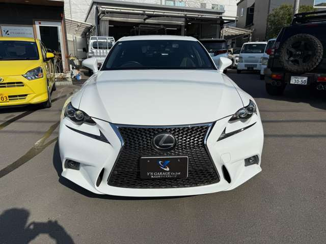 IS200t Fスポーツ