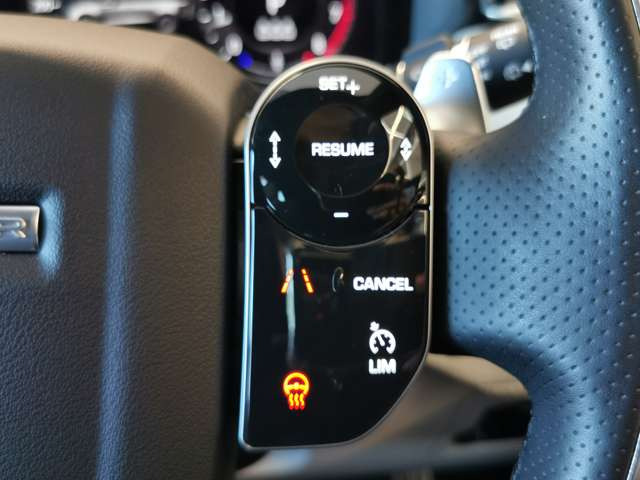 レンジローバーヴェラールRダイナミック S 2.0L P250 4WD