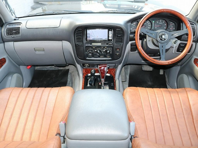 ランドクルーザー1004.2 VXリミテッド ディーゼル 4WD