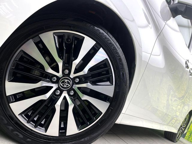 �y����18�C���`�A���~�z�C�[���z�O�ςɃ}�b�`���������A���~�z�C�[���𑕒����Ă���܂��B�e��ЊO�A���~�z�C�[����A�X�^�b�h���X�^�C�����戵�����Ă���܂��B���񂲑��k����������