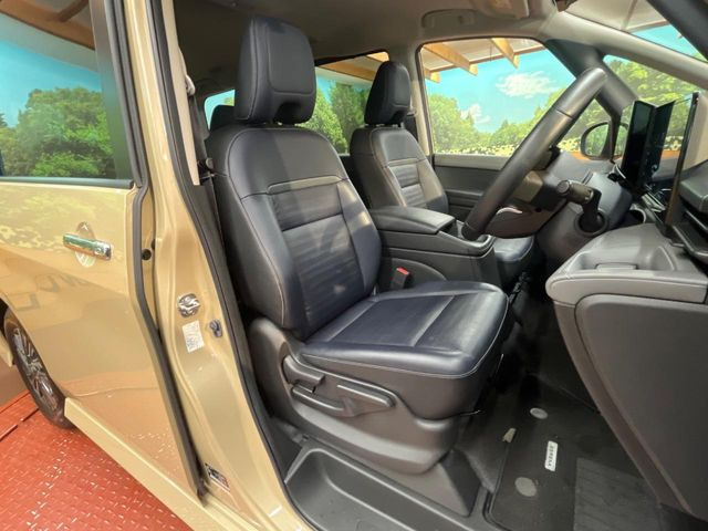 �y���烌�U�[�V�[�g�z����̂ӂ���肪�e�ՂŃ����e�i���X�����ȒP�ȁA�@�\���ɗD��鍇����v���̗p�����㎿�ȃV�[�g�ł��B����S�n���悭�A���������ӂ��S�n�ǂ��ԓ���Ԃ����o���Ă���܂��B