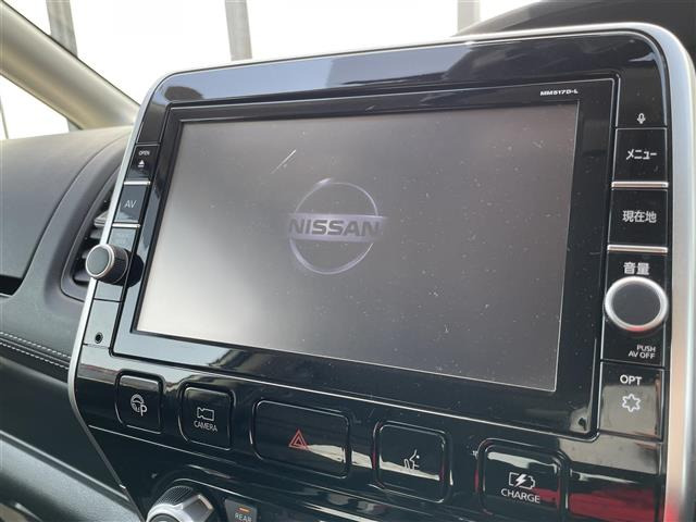 セレナ1.2 e-POWER ハイウェイスターV