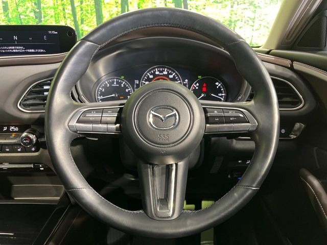 �y�����v�����X�e�A�����O�z�㎿�Ȋv���g�p���邱�ƂŁA��ɂ����������݂ƂĂ��^�]���₷���n���h���ł���