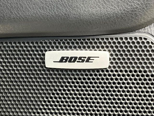 �yBOSE�T�E���h�V�X�e���z���[�J�[�I�v�V�����̍��i�ʃT�E���h�V�X�e���𓋍ځB��p�̃`���[�j���O���{���ꂽ�召�l�X�ȃX�s�[�J�[����ǎ��ȃT�E���h���t�ł��A�Տꊴ���ӂ�鉹����Ԃ����o���܂��B