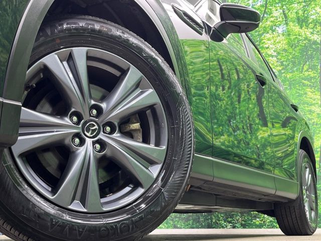 �y����18�C���`�A���~�z�C�[���z�O�ςɃ}�b�`���������A���~�z�C�[���𑕒����Ă���܂��B�e��ЊO�A���~�z�C�[����A�X�^�b�h���X�^�C�����戵�����Ă���܂��B���񂲑��k����������