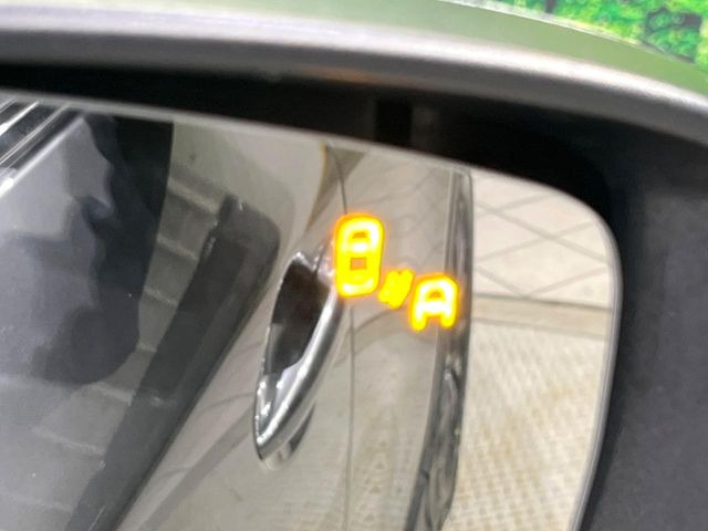 �y�u���C���h�X�|�b�g���j�^�����O�z���s���A�h�A�~���[�̎��p�ɂȂ�₷���ӏ��Ɍ㑱�Ԃ��ڋ߂���ƃT�C�h�~���[�t�߂Ɍx����\���A�h���C�o�[�ɒ��ӊ��N�����Ă���܂��B