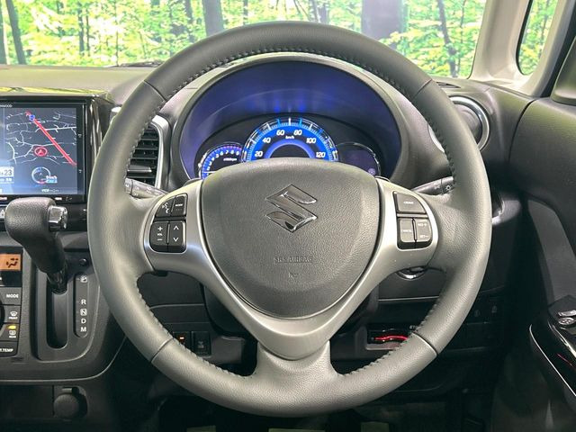 �y�����v�����X�e�A�����O�z�㎿�Ȋv���g�p���邱�ƂŁA��ɂ����������݂ƂĂ��^�]���₷���n���h���ł���