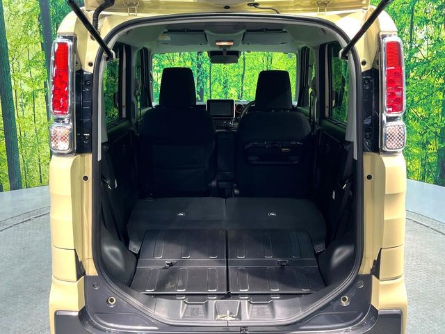 ���i�̂���������ʋ΁A���}���ɏ\���ȉ׎��X�y�[�X���m�ۂ��Ă���܂��B�Z�J���h�V�[�g��|���ƁA�傫�ȉו��̐ύڂ��\�ł���