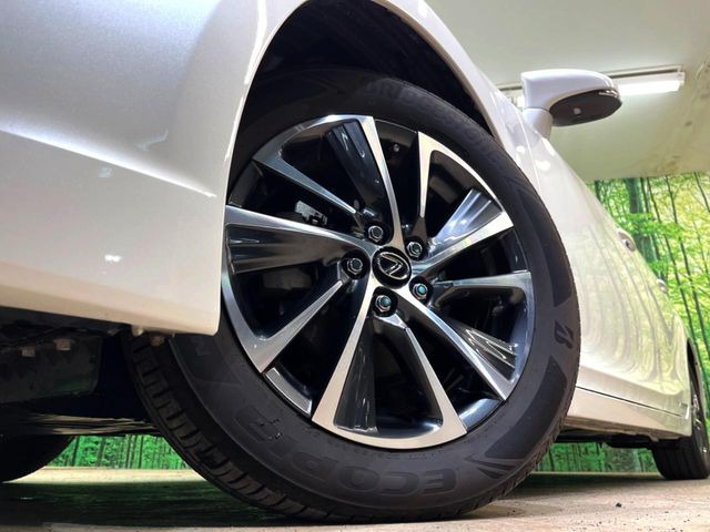 �y�����A���~�z�C�[���z�O�ςɃ}�b�`���������A���~�z�C�[���𑕒����Ă���܂��B�e��ЊO�A���~�z�C�[����A�X�^�b�h���X�^�C�����戵�����Ă���܂��B���񂲑��k����������