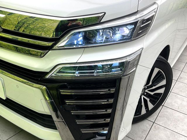 �y�O��LED�w�b�h���C�g�z�X�^�C���b�V���Ȍ����ڂ̎O��LED�w�b�h���C�g�𑕔���X�^�C�������łȂ��A��Ԃ̑��s�����E�ǍD�ň��S���Ă���肢�������܂��B