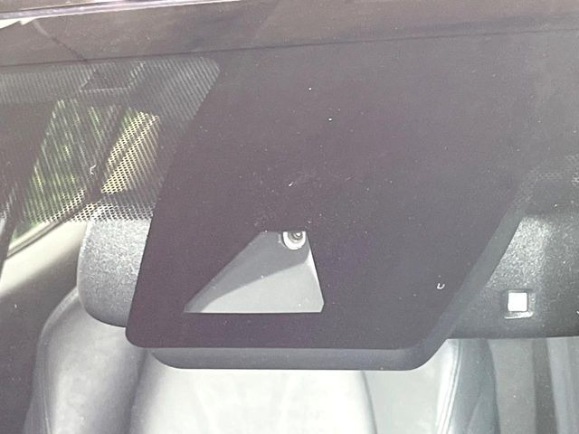 �y�g���^�Z�[�t�e�B�Z���X�z���s���ɑO���̎ԗ�����F�����A�Փ˂������Ȏ��͌x��ƃu���[�L�ŏՓˉ���Ɣ�Q�y�����A�V�X�g�B�����S�Ƀh���C�u�����y���݂��������܂��B