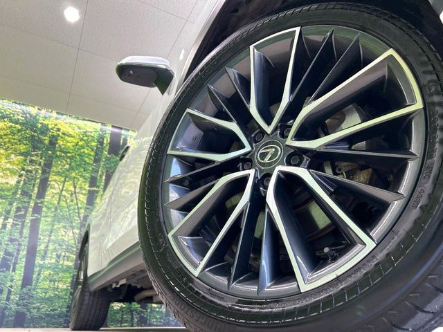 �y����20�C���`�A���~�z�C�[���z�O�ςɃ}�b�`���������A���~�z�C�[���𑕒����Ă���܂��B�e��ЊO�A���~�z�C�[����A�X�^�b�h���X�^�C�����戵�����Ă���܂��B���񂲑��k����������