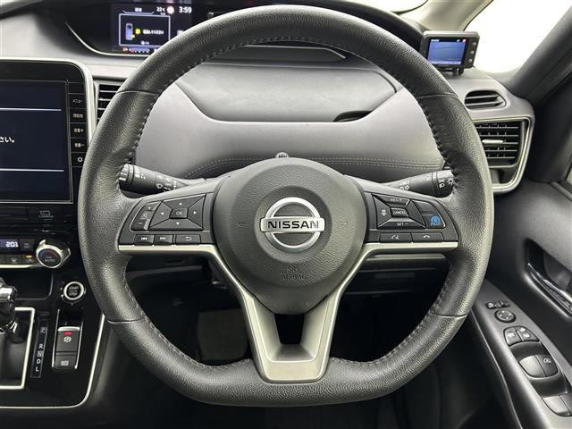 セレナ2.0 ハイウェイスターV