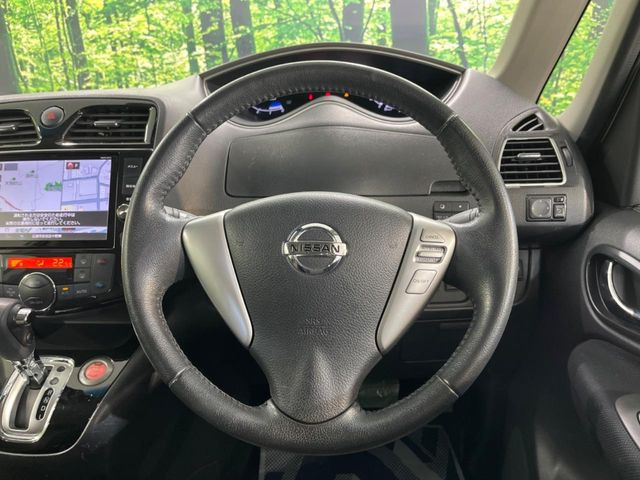 �y�����v�����X�e�A�����O�z�㎿�Ȋv���g�p���邱�ƂŁA��ɂ����������݂ƂĂ��^�]���₷���n���h���ł���