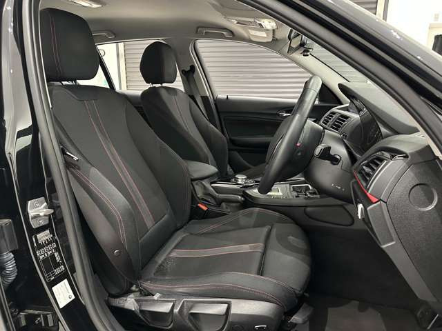 1シリーズ120i スポーツ