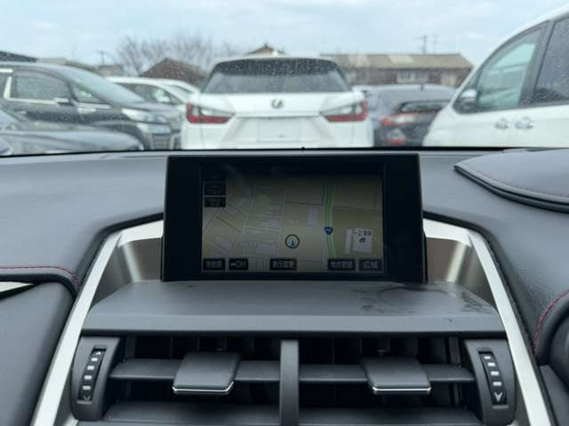 NX200t Fスポーツ