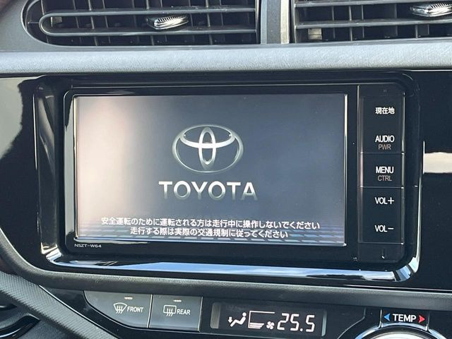 �y�����i�r�z�l�C�̏����i�r�𑕔����Ă���܂��B�i�r�̎g���₷���͂������A�I�[�f�B�I�@�\���[��!�L�����v�◷�s�͂������A�ʋ΂┃�����ȂǕ��i�̃h���C�u���y�����Ȃ�͂���