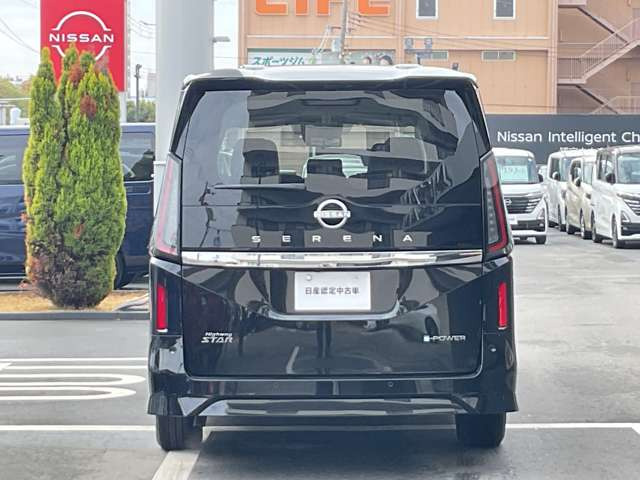 セレナ1.4 e-POWER ハイウェイスターV