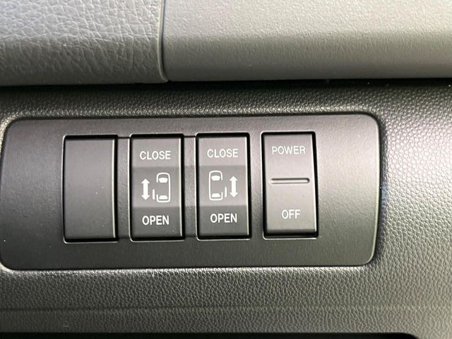 �y�����p���[�X���C�h�h�A�z�X�}�[�g�L�[��^�]�Ȃ̃X�C�b�`�Ō�ȗ����X���C�h�h�A�̊J���\���d��������͂����ăh�A���J����K�v�������A�����Ȃ��q�l�ł��ȒP�ɊJ���߂ł����K�ł���