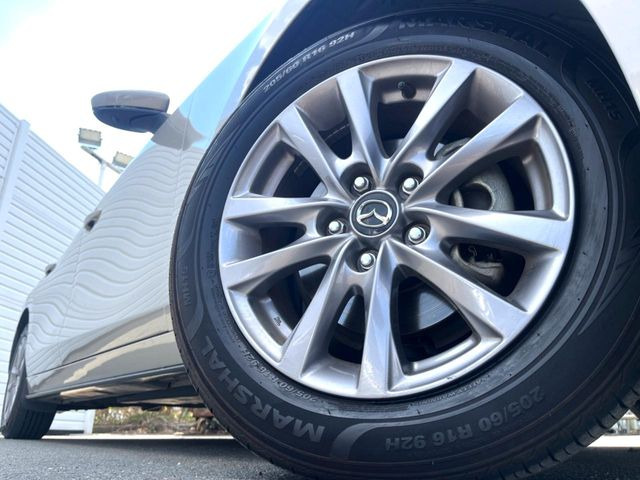 �y����16�C���`�A���~�z�C�[���z�O�ςɃ}�b�`���������A���~�z�C�[���𑕒����Ă���܂��B�e��ЊO�A���~�z�C�[����A�X�^�b�h���X�^�C�����戵�����Ă���܂��B���񂲑��k����������