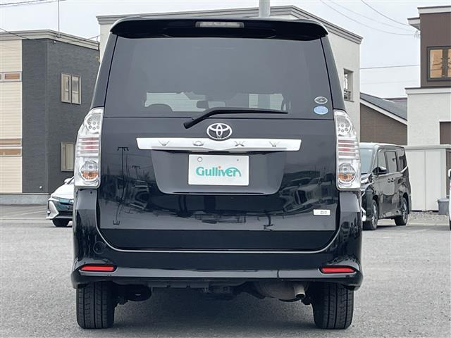 ヴォクシー2.0 ZS 煌II 4WD